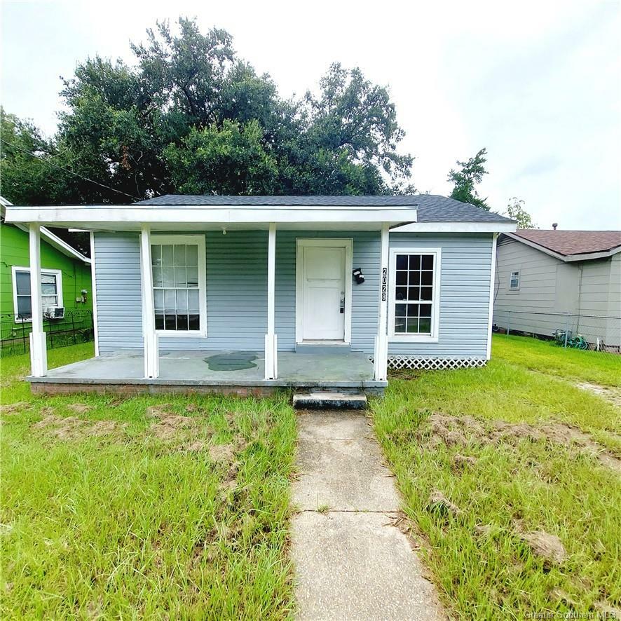 Property Photo:  2028 4th Street  LA 70601 