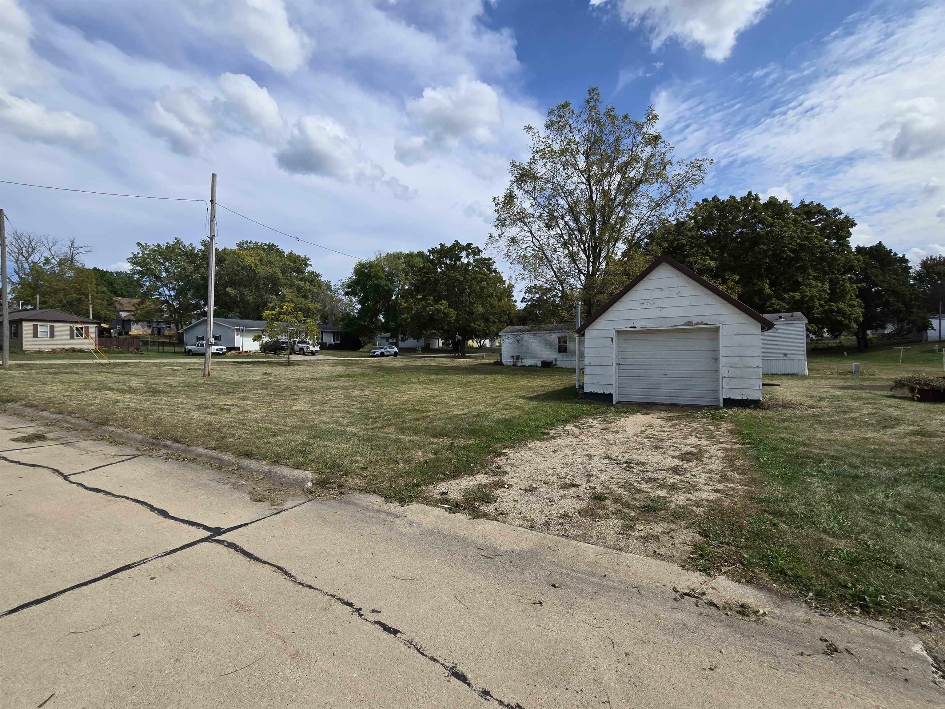 Property Photo:  302 &Amp 222 Buffalo Street  IA 52076 