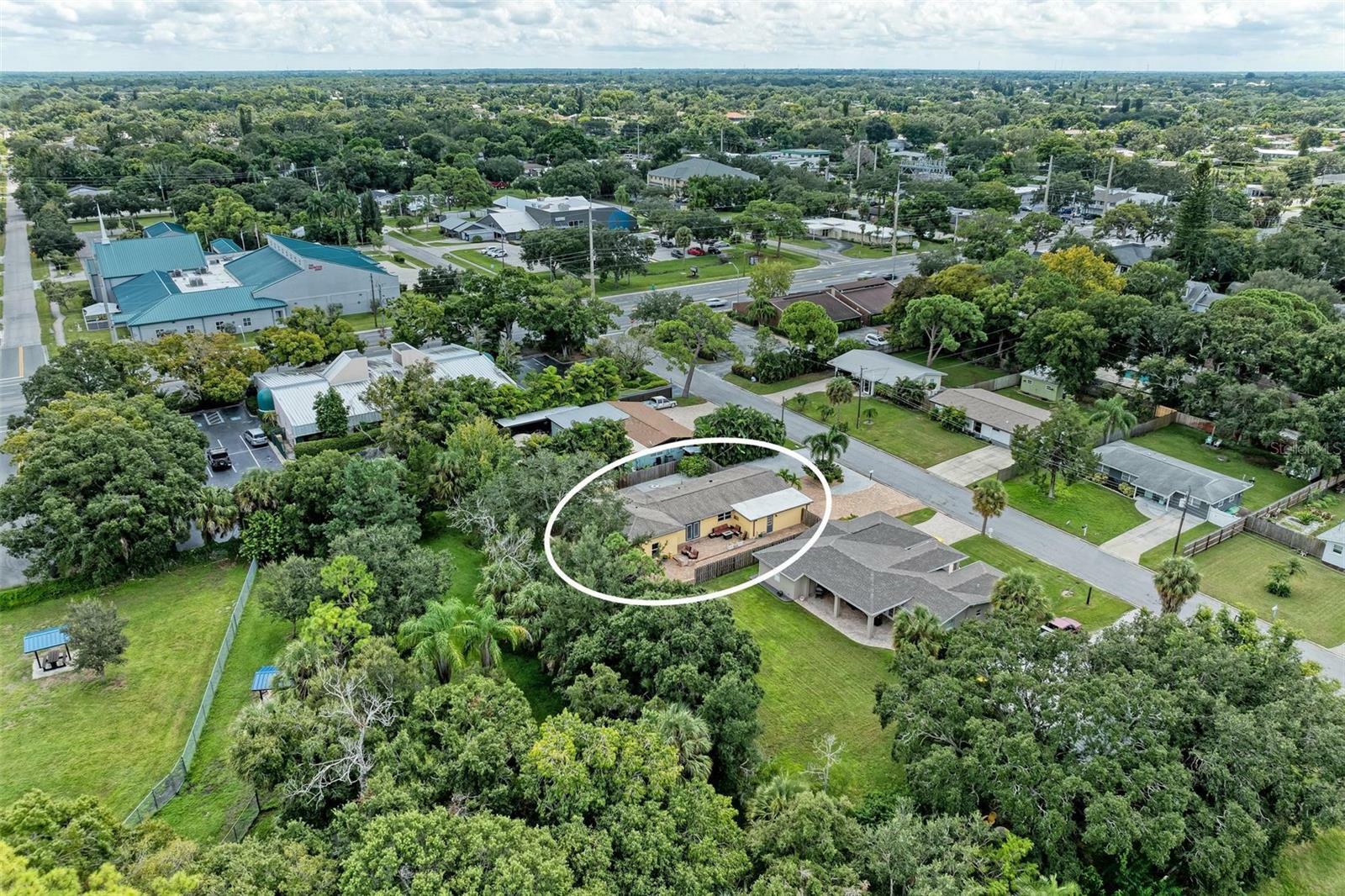 Property Photo:  2729 Arlington Street  FL 34239 