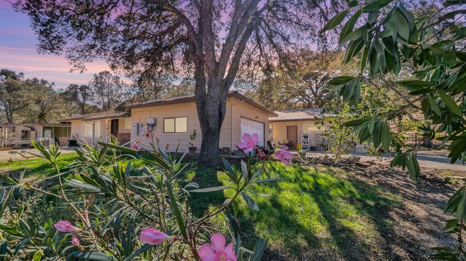 Property Photo: 1611 Watertown Road CA 95252