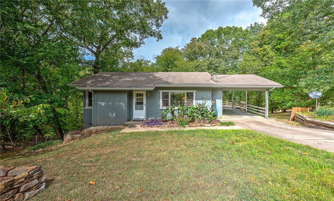 Property Photo:  18 Bolton Lane  AR 72715 