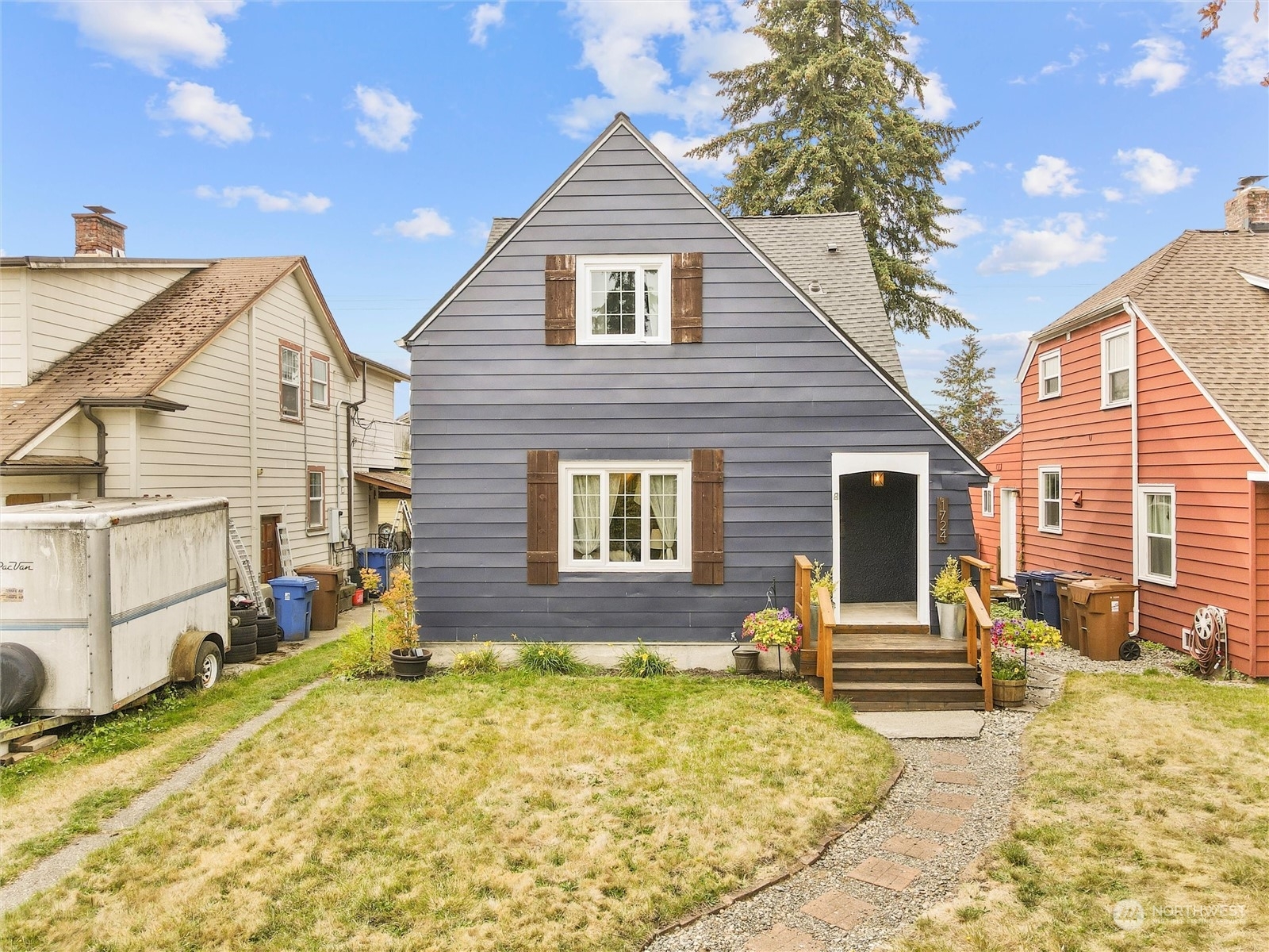 Property Photo:  1724 S Fife Street  WA 98405 