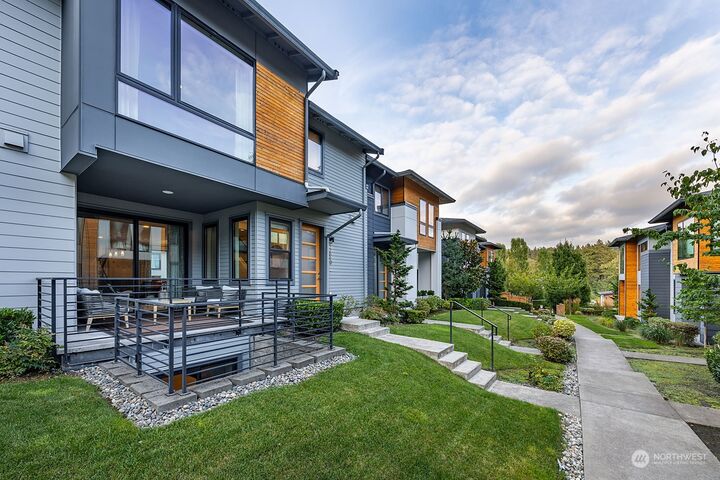 Property Photo:  12849 SE 75th Lane  WA 98056 