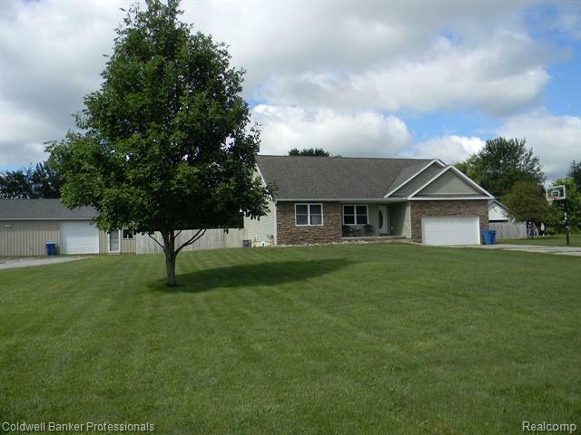 Property Photo:  725 Alexander Lane  MI 48768 