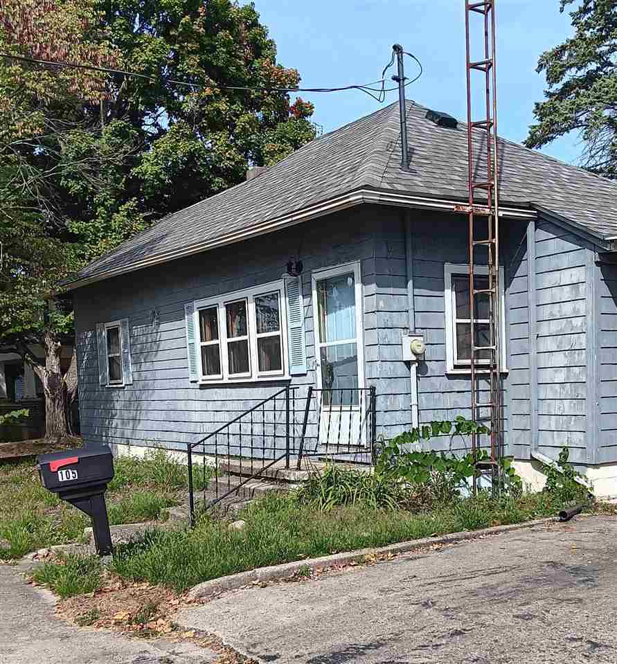 Property Photo:  105 N 4th Street  IN 47330 