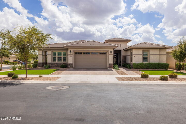Property Photo: 10555 E Thornton Avenue AZ 85212