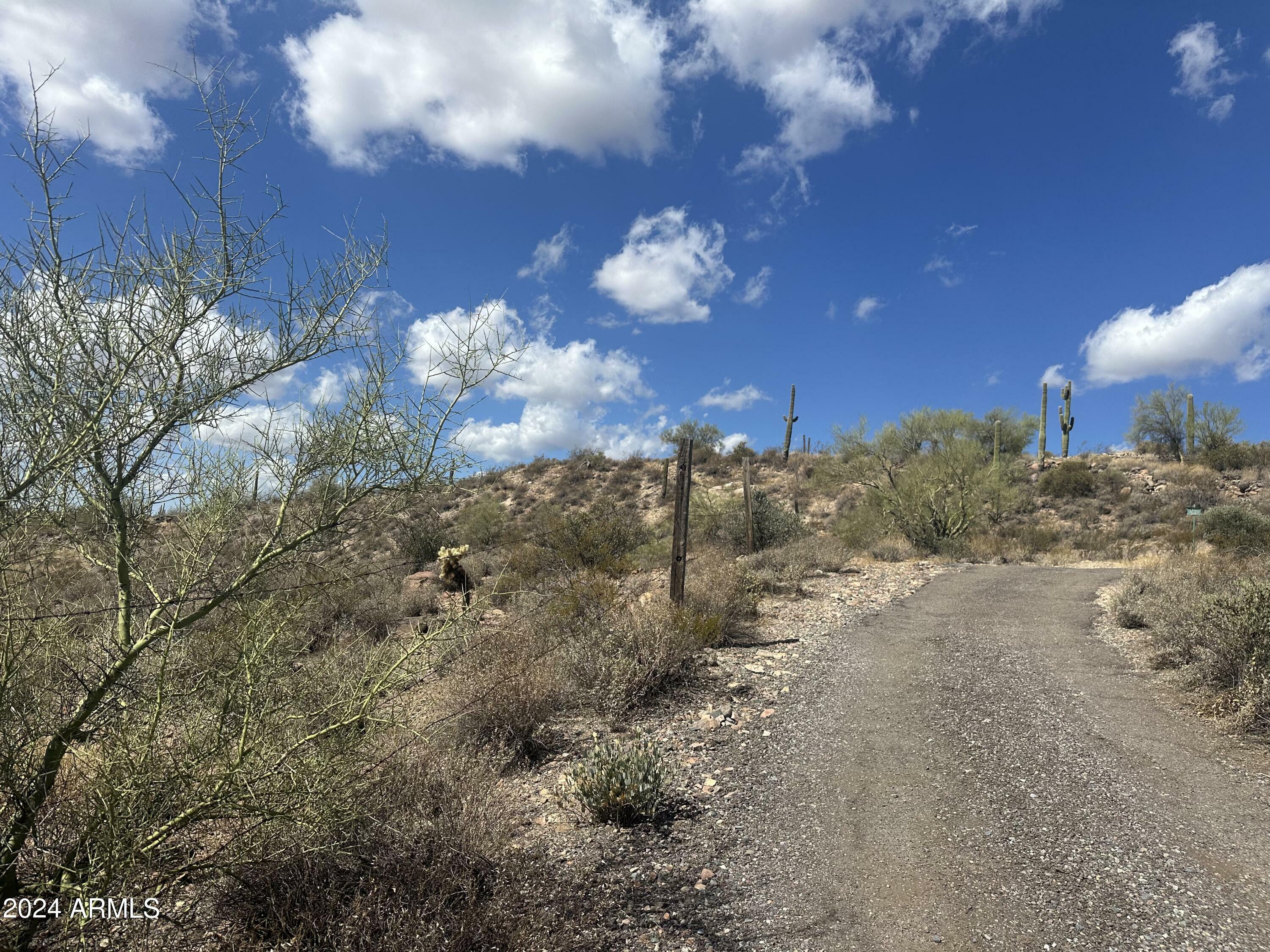 Property Photo:  3353 W Roughrider 5 Ac Road -  AZ 85087 