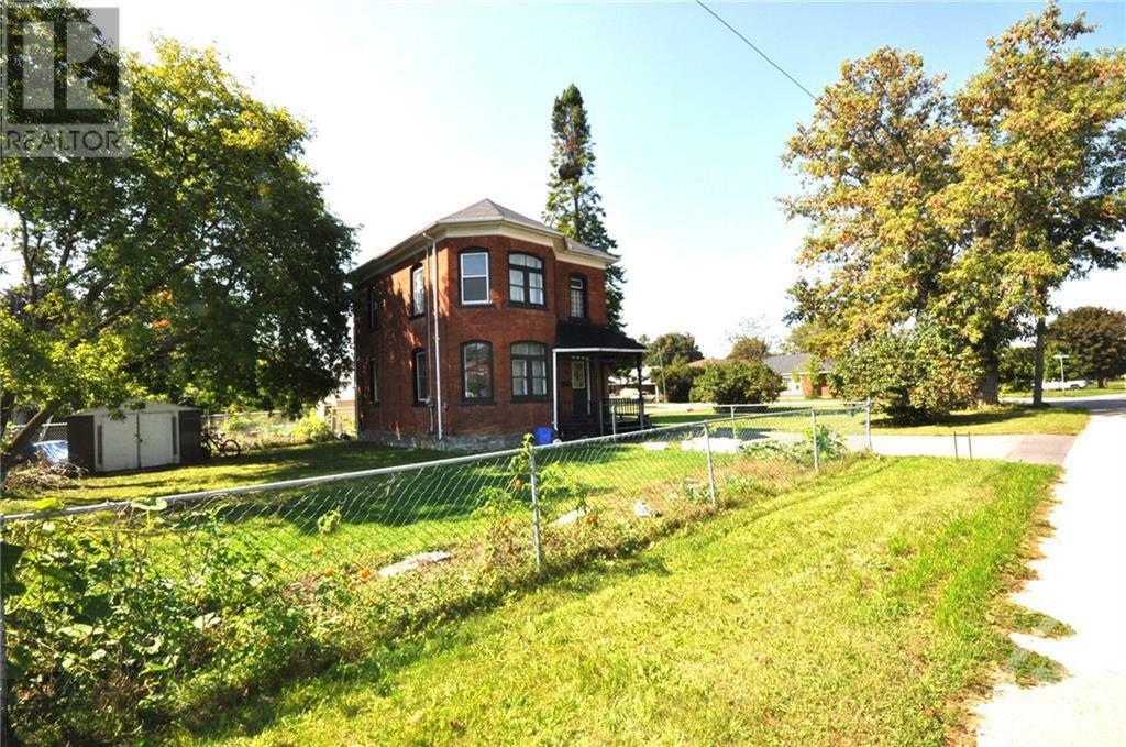 Property Photo:  74 Jasper Avenue  ON K7A 4C6 