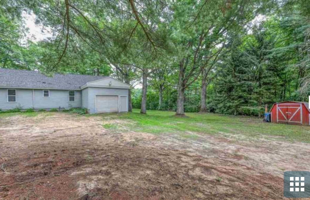 Property Photo:  821 S Mashue Lane  MI 48640 