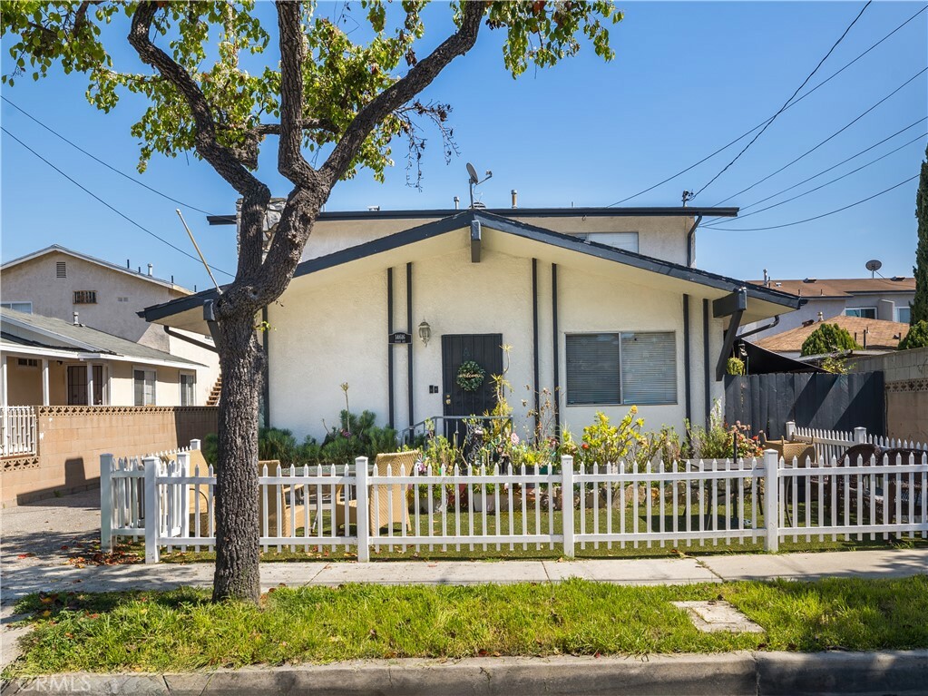 Property Photo:  14616 Osage Avenue  CA 90260 