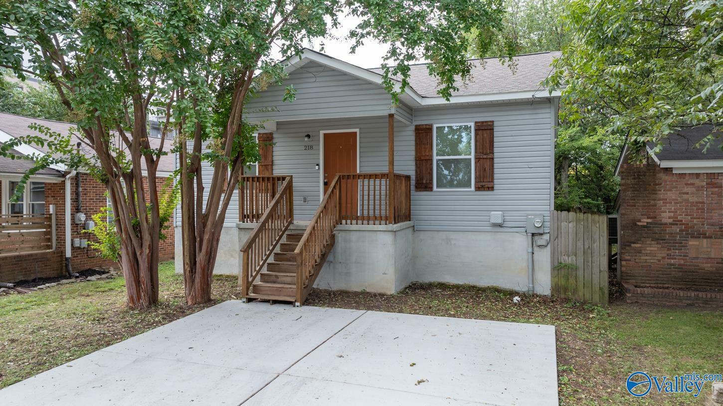 Property Photo:  218 Ward Avenue NE  AL 35801 