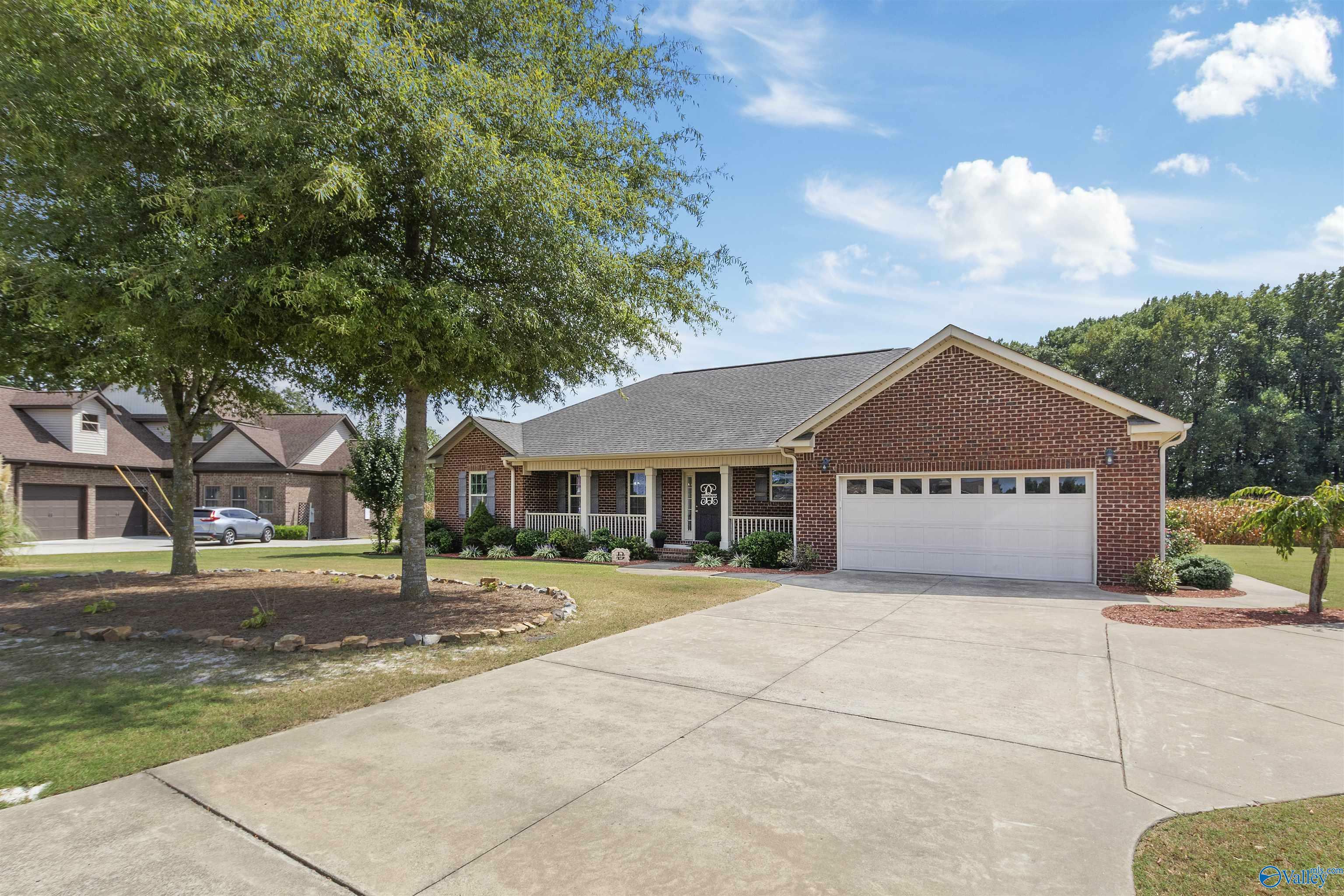 Property Photo:  147 Timberline Drive  AL 35016 