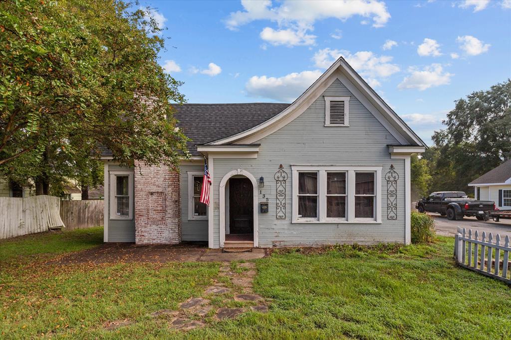 135 East Denman Ave  Lufkin TX 75901 photo