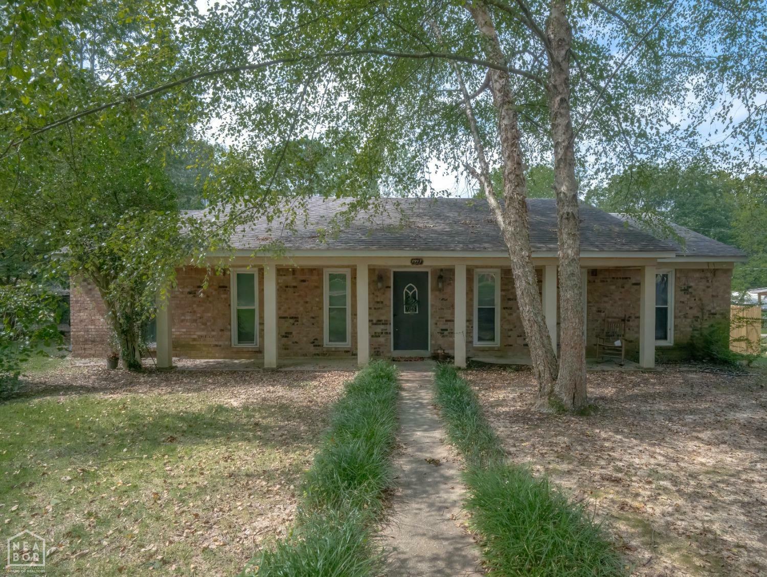 Property Photo:  1917 Crestview Street  AR 72401 