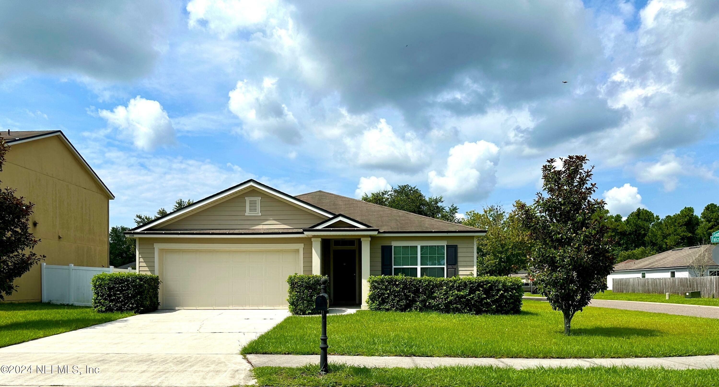 Property Photo:  3880 Falcon Crest Drive  FL 32043 