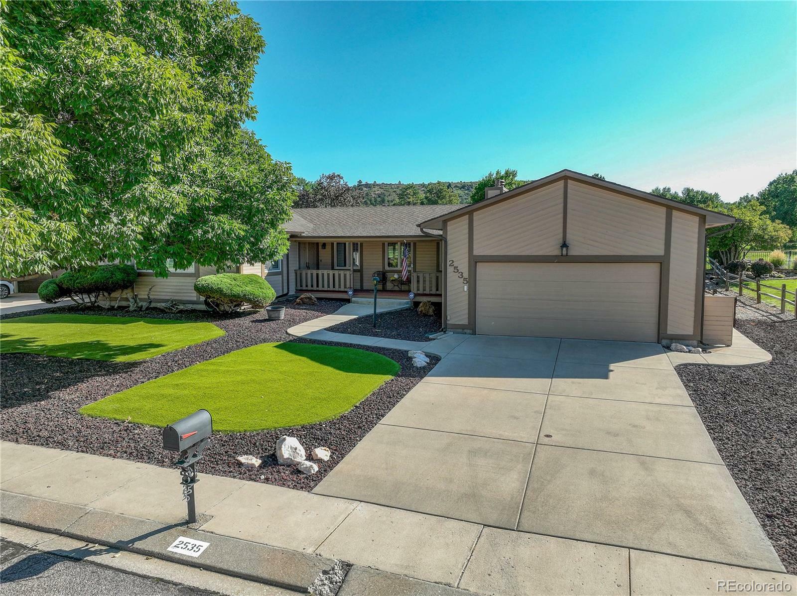 Property Photo:  2535 Fairway Drive  CO 80909 