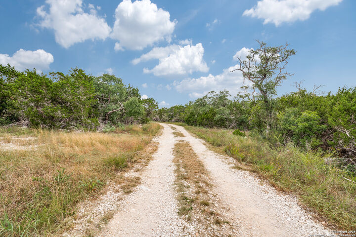 Property Photo: 175 County Road 2758 TX 78056