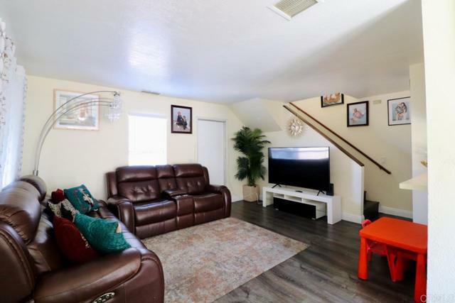 Property Photo:  655 E Washington Avenue O  CA 92020 