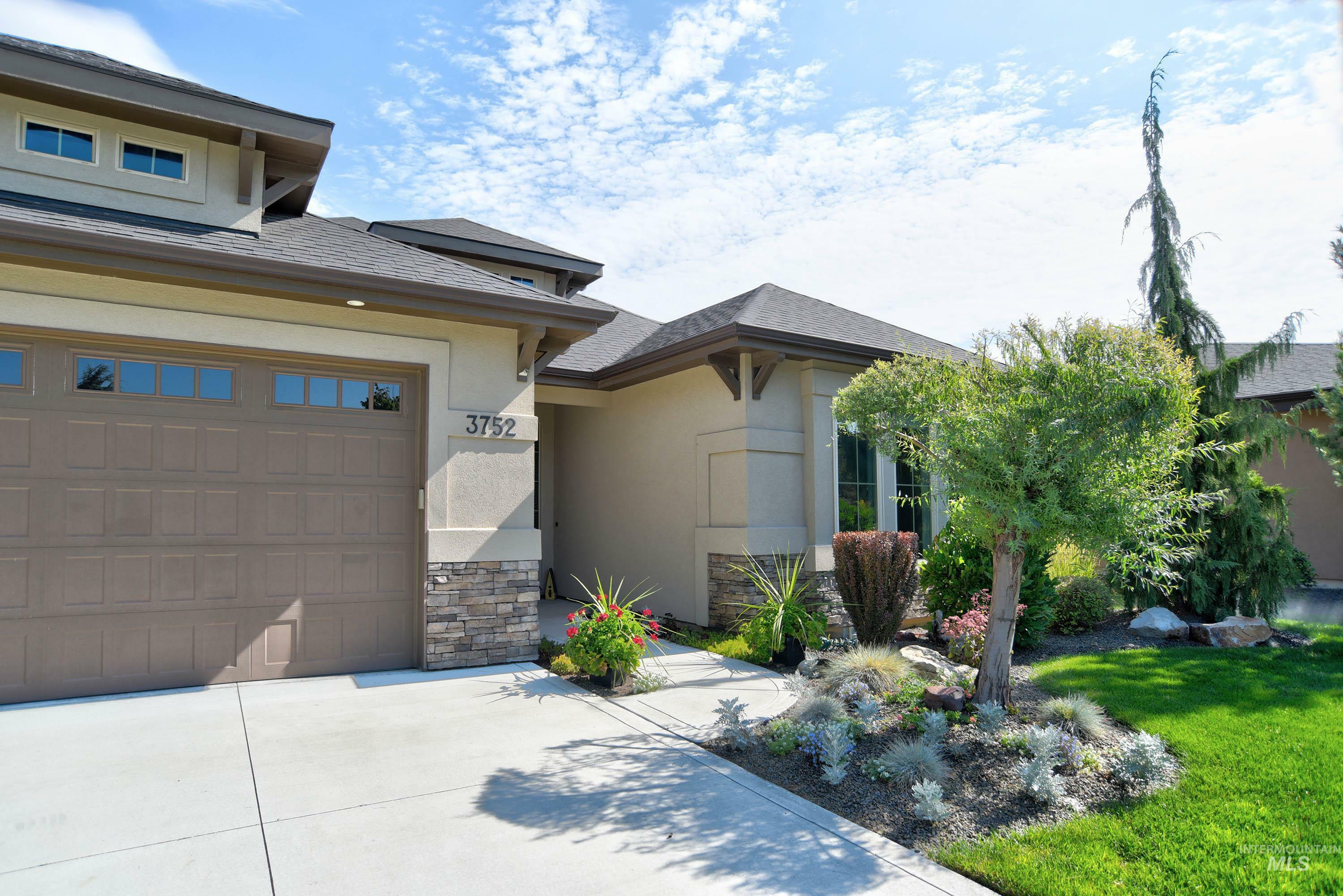 Property Photo:  3752 W Star Hollow Drive  ID 83646 