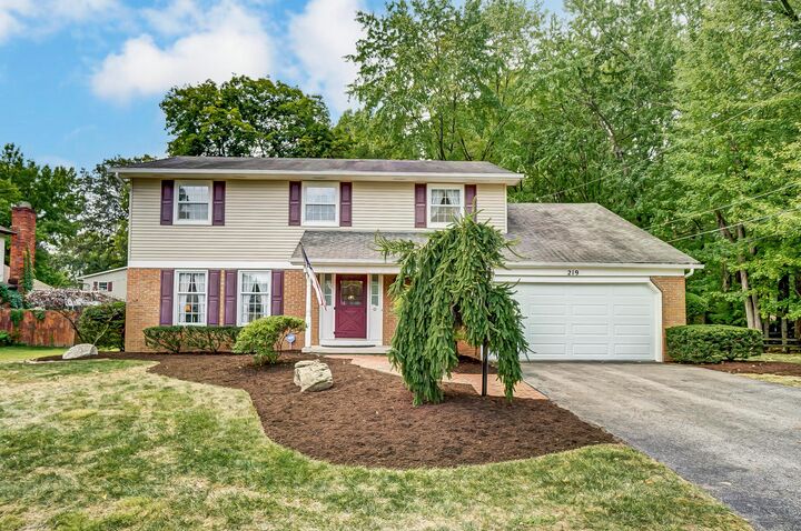 219 Northigh Drive  Worthington OH 43085 photo