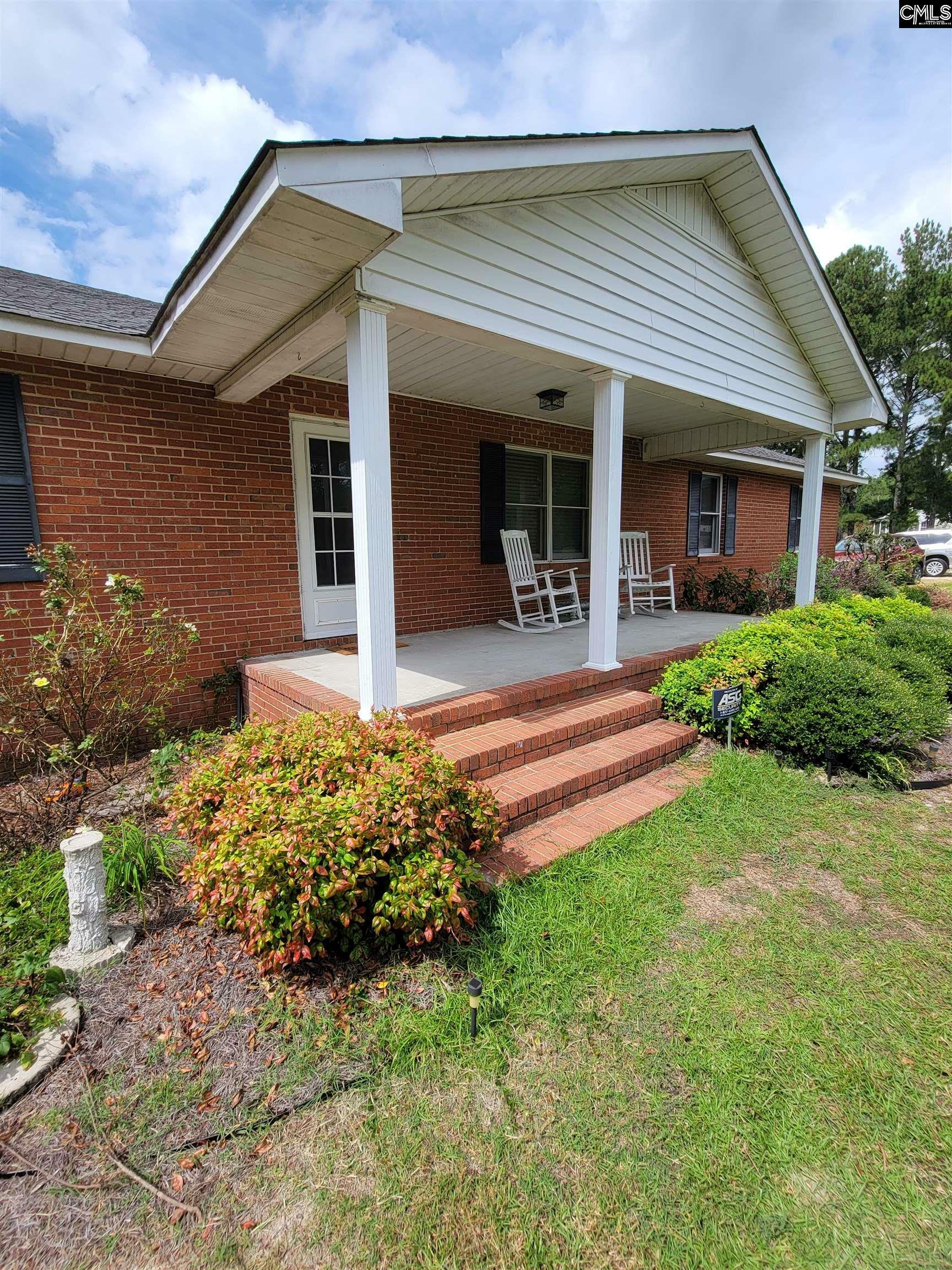 Property Photo:  1974 S Arant S  SC 29728-9999 