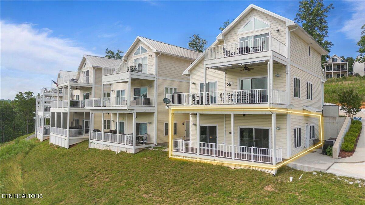 Property Photo: 191 N Deer Village Ln 59B TN 37766