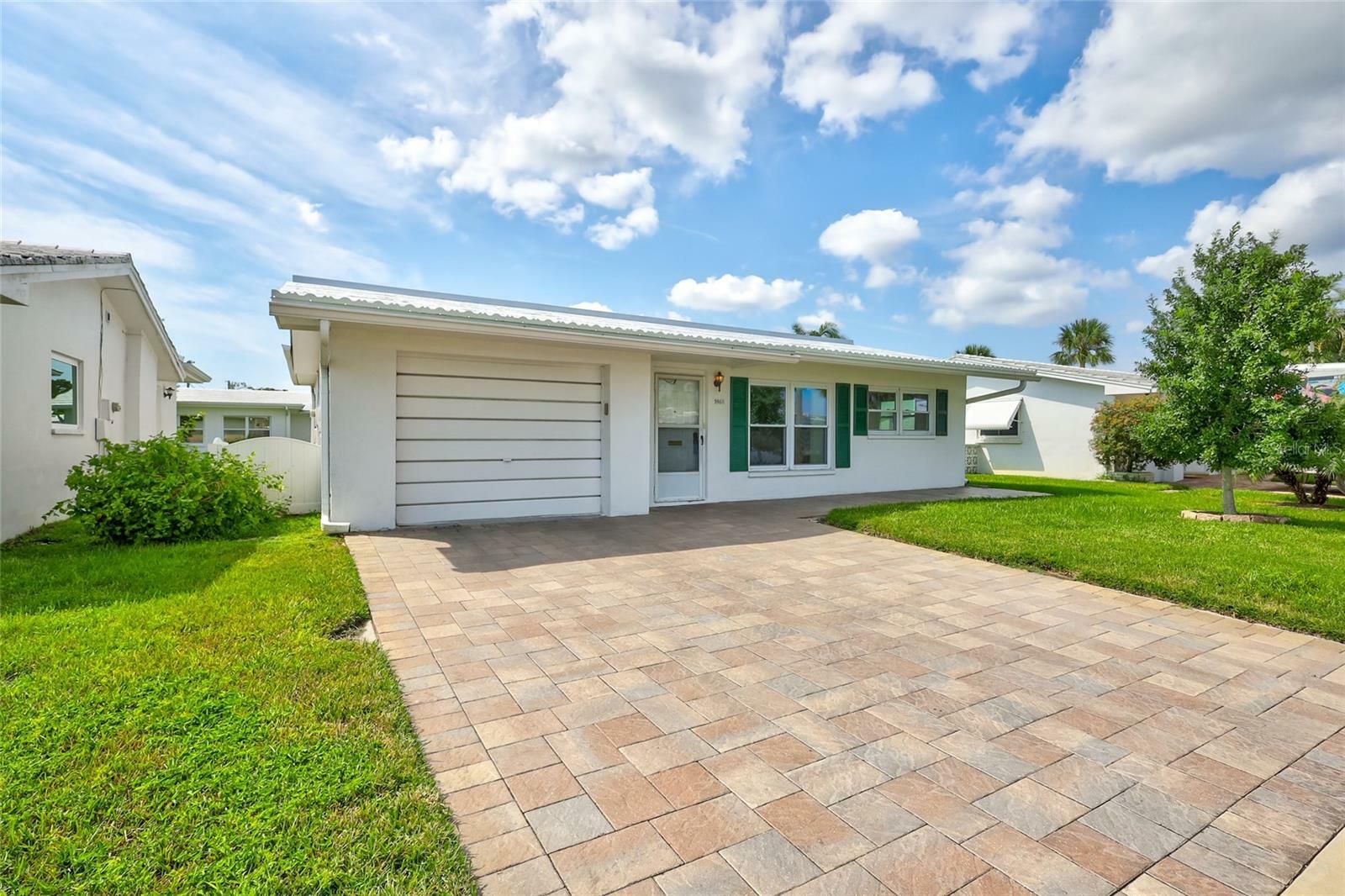 Property Photo:  9860 36th Way N  FL 33782 