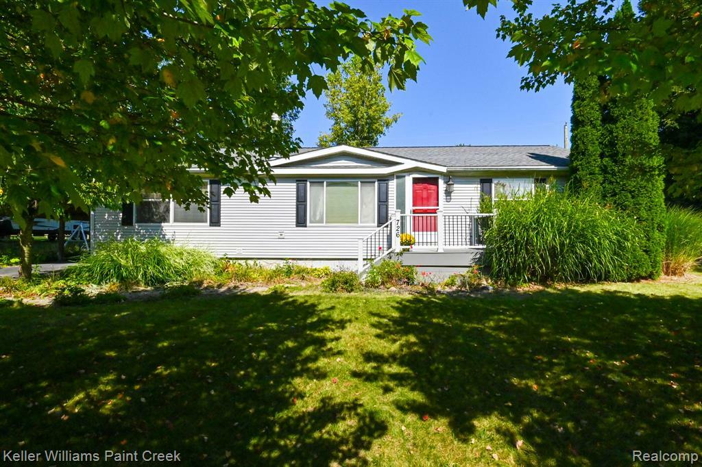 Property Photo: 726 Amberwood Street MI 48326 1134