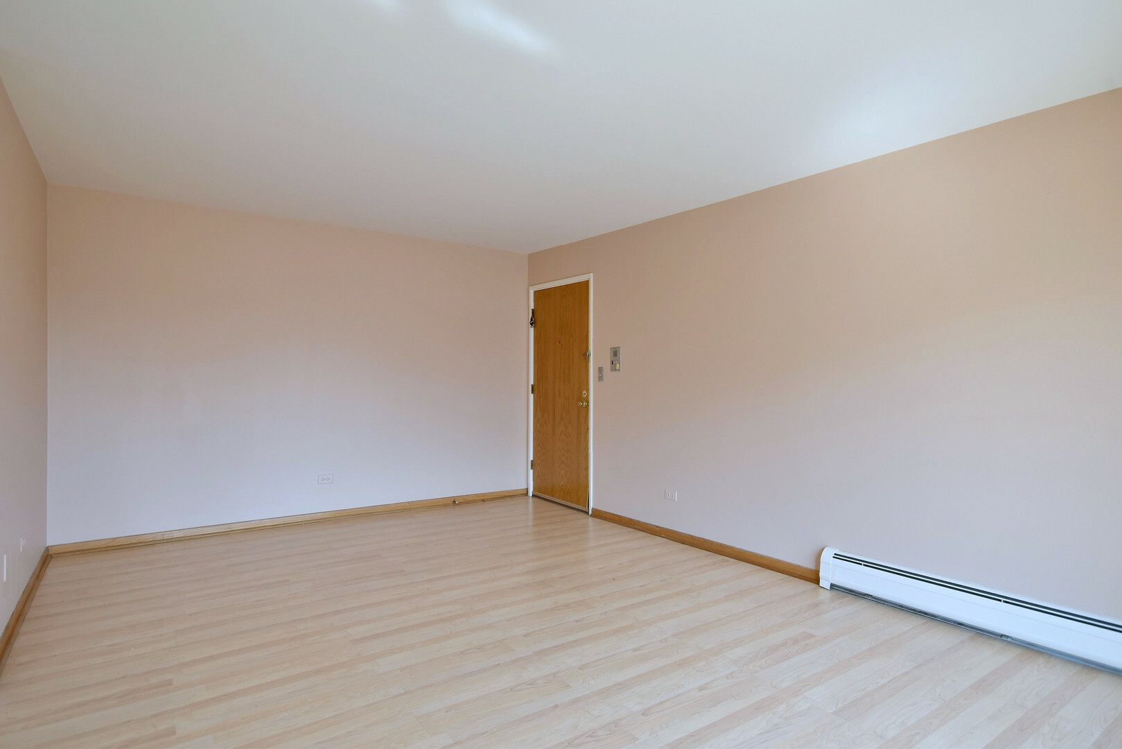 Property Photo:  8545 Arnold Street 3se  IL 60171 