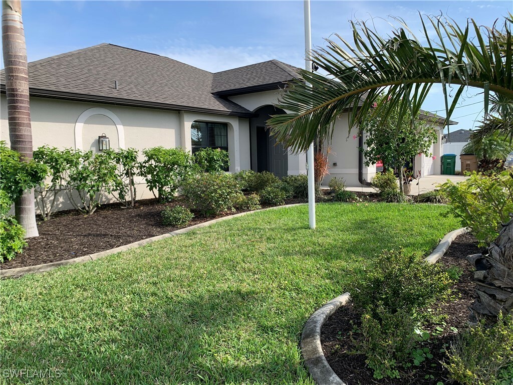 3013 SW 5th Avenue  Cape Coral FL 33914 photo