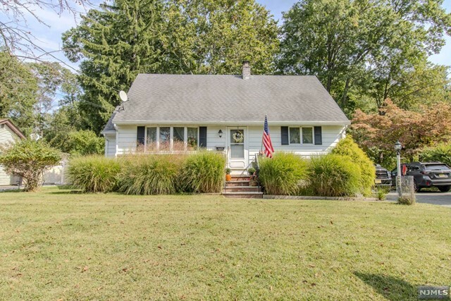 Property Photo:  1227 Ringwood Avenue  NJ 07442 