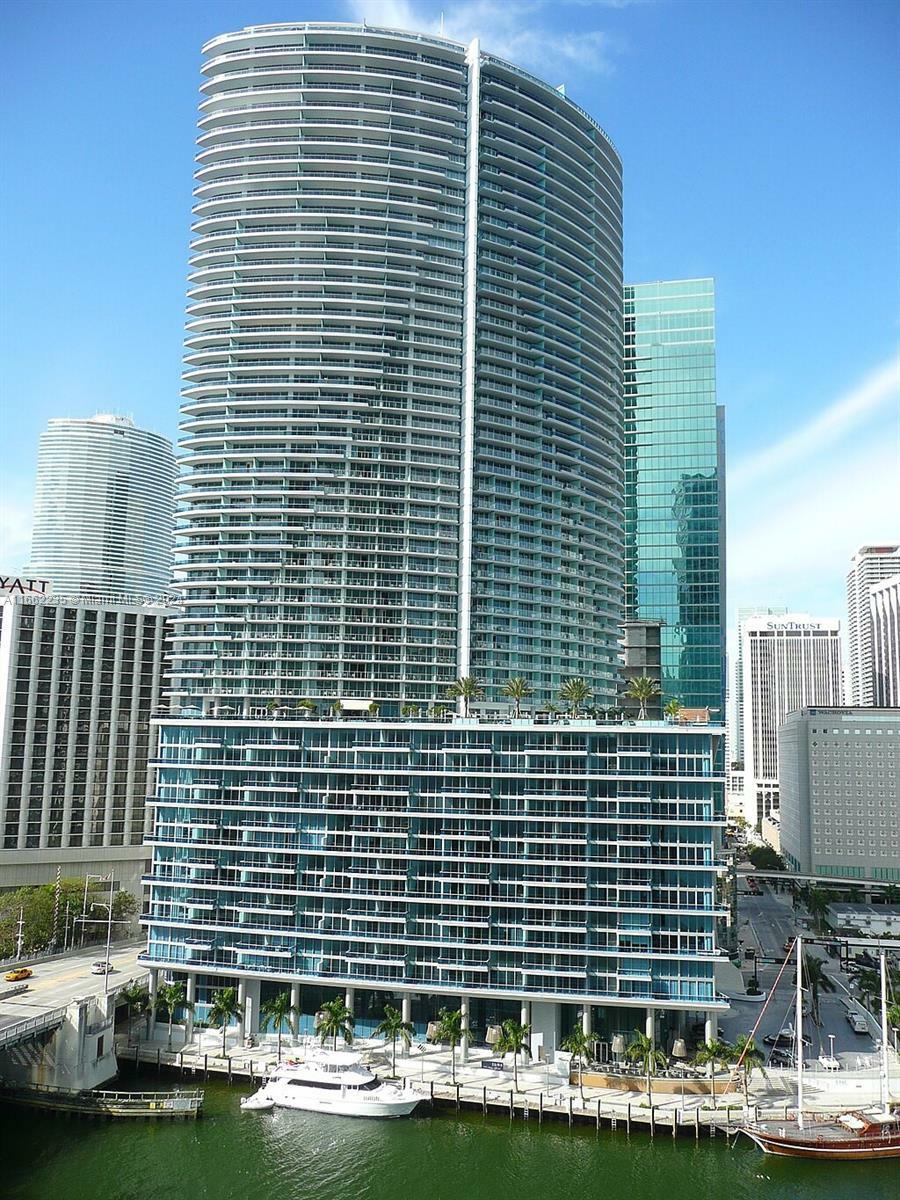 Property Photo:  200 Biscayne Boulevard Way 4911  FL 33131 