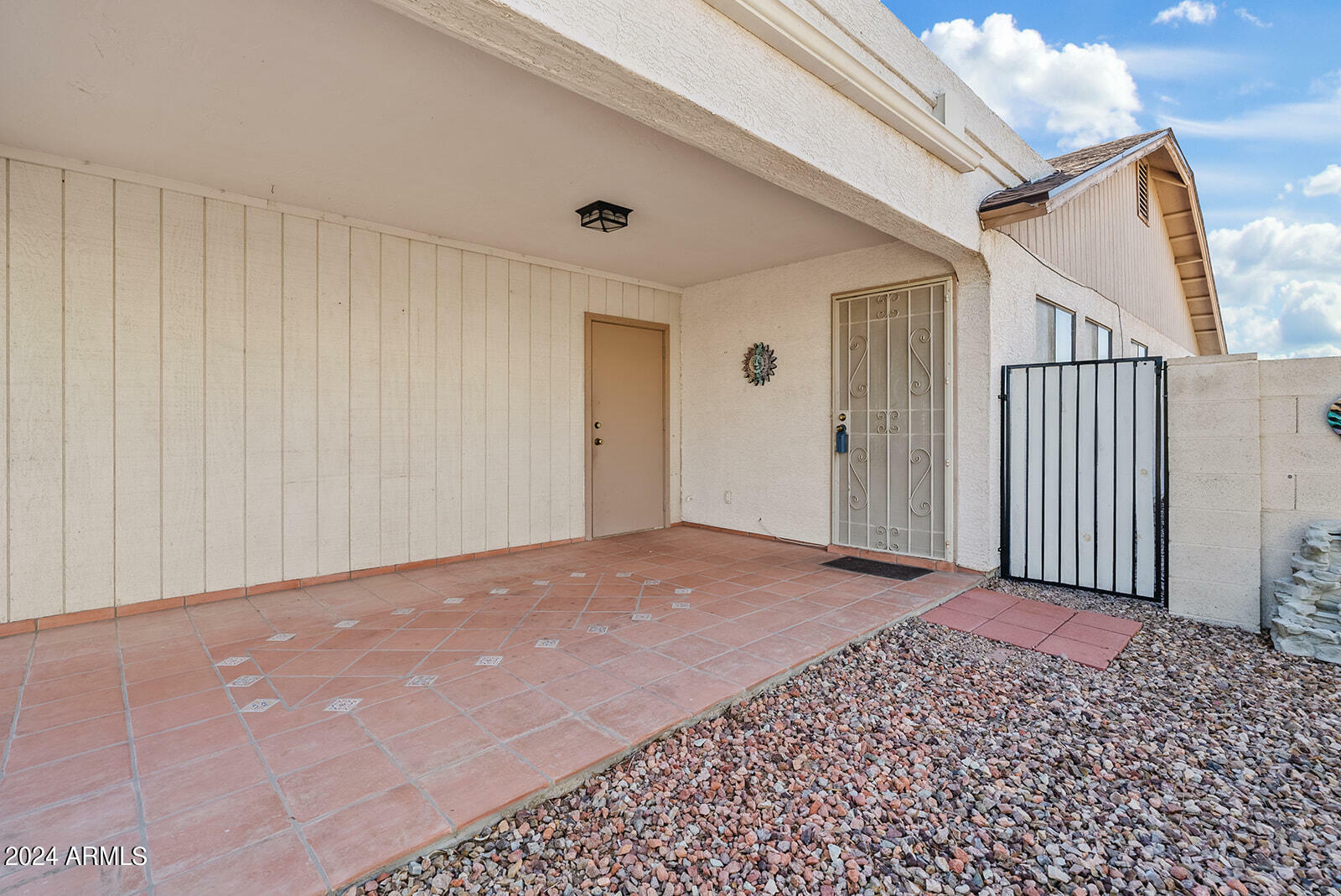 Property Photo:  1920 S Plaza Drive 8  AZ 85120 