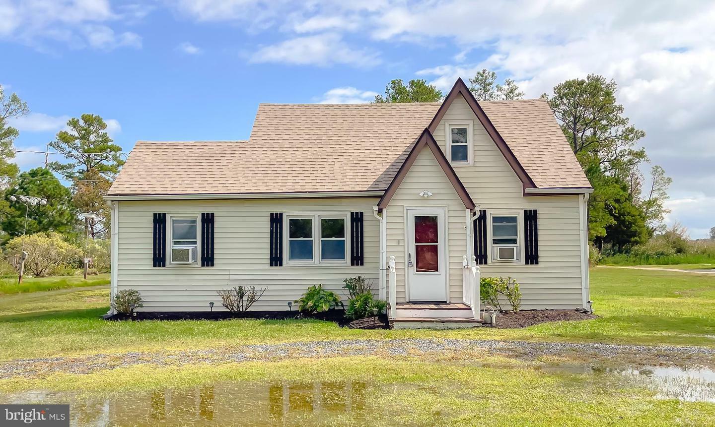 Property Photo:  16392 Ball Point Road  MD 20674 