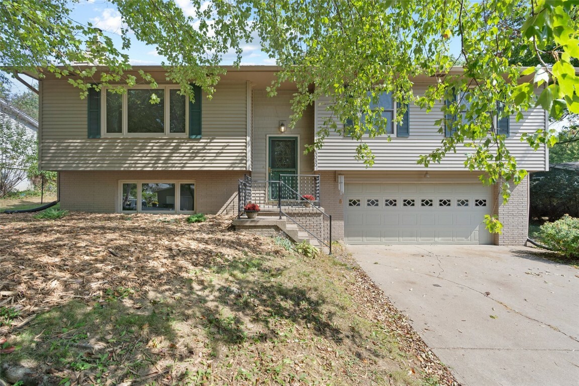 Property Photo: 3030 Creighton Street IA 52245