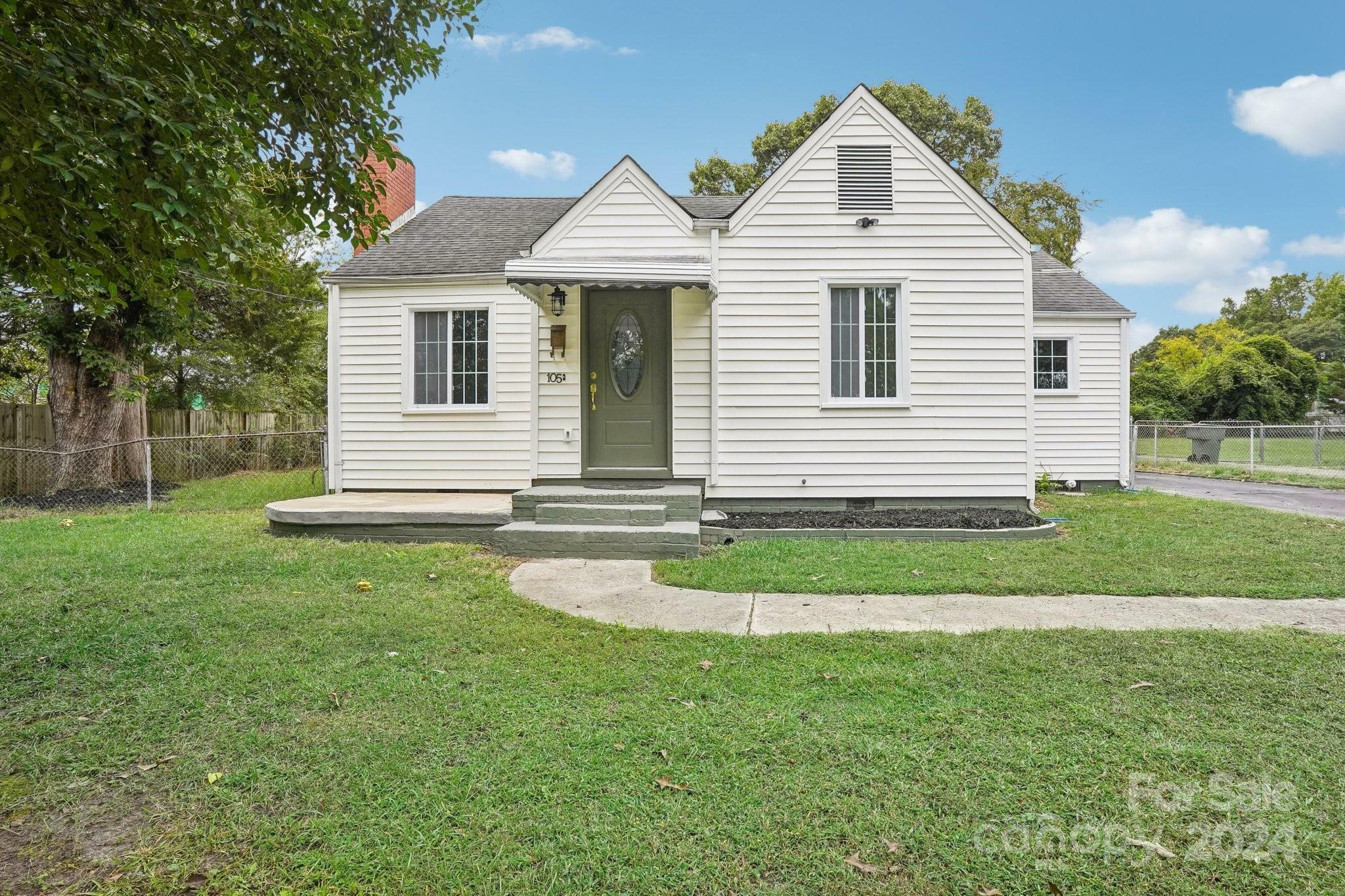 Property Photo:  105 Garrison Street  NC 28052 