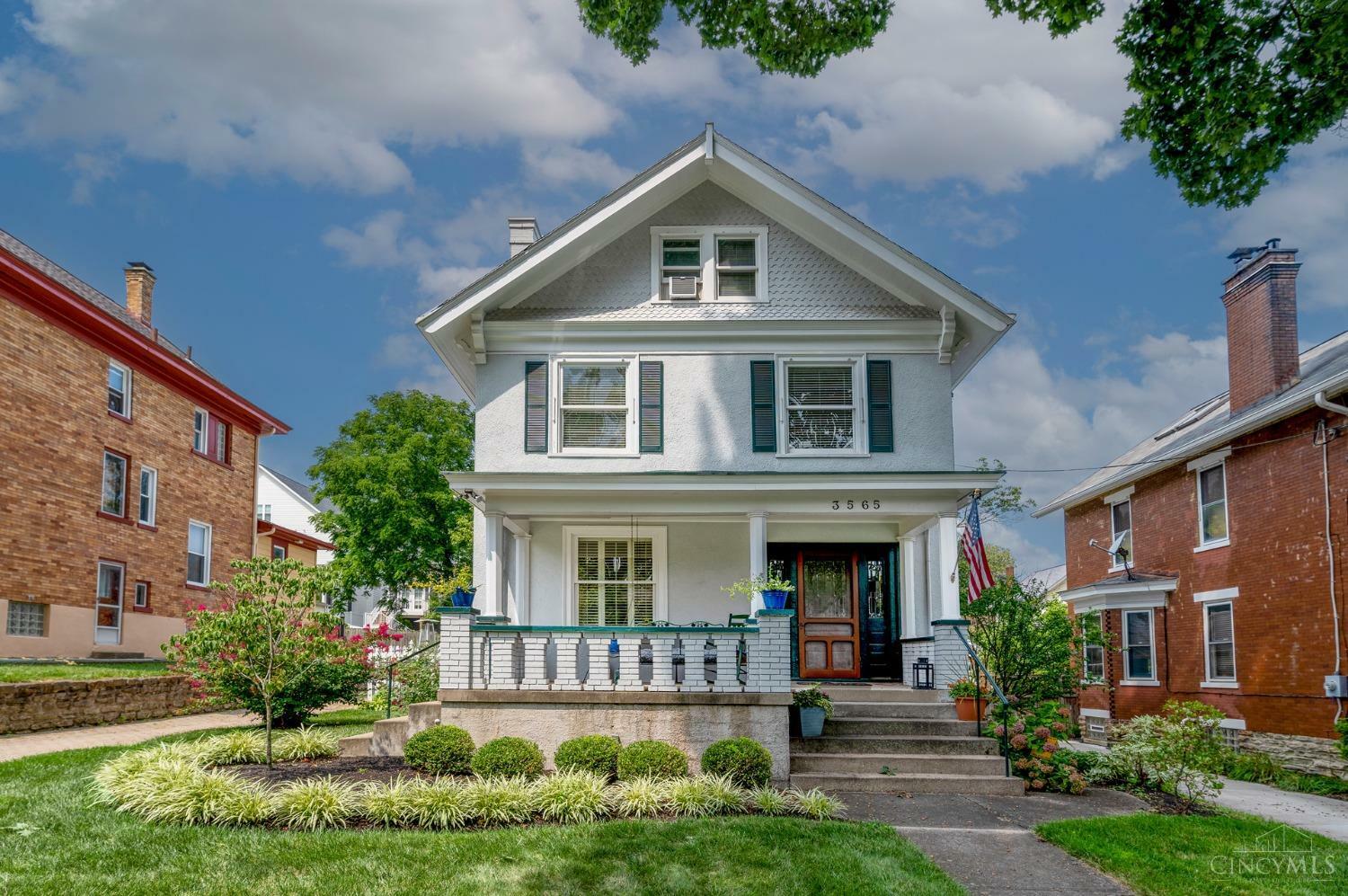 Property Photo:  3565 Paxton Avenue  OH 45208 