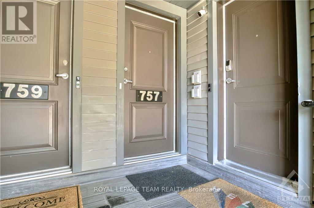 Property Photo:  757 Chapman Mills Drive  ON K2J 3V1 