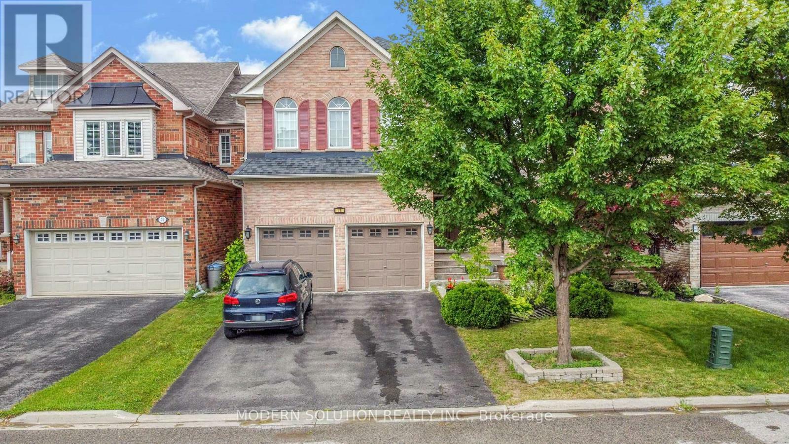 78 Laurier Avenue West  Richmond Hill (Oak Ridges) ON L4E 4P5 photo