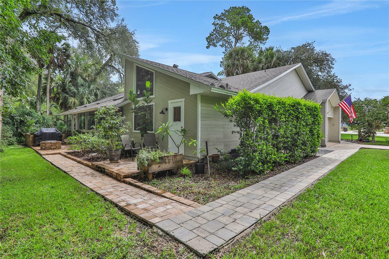 Property Photo:  700 Bear Shadow Court  FL 32779 