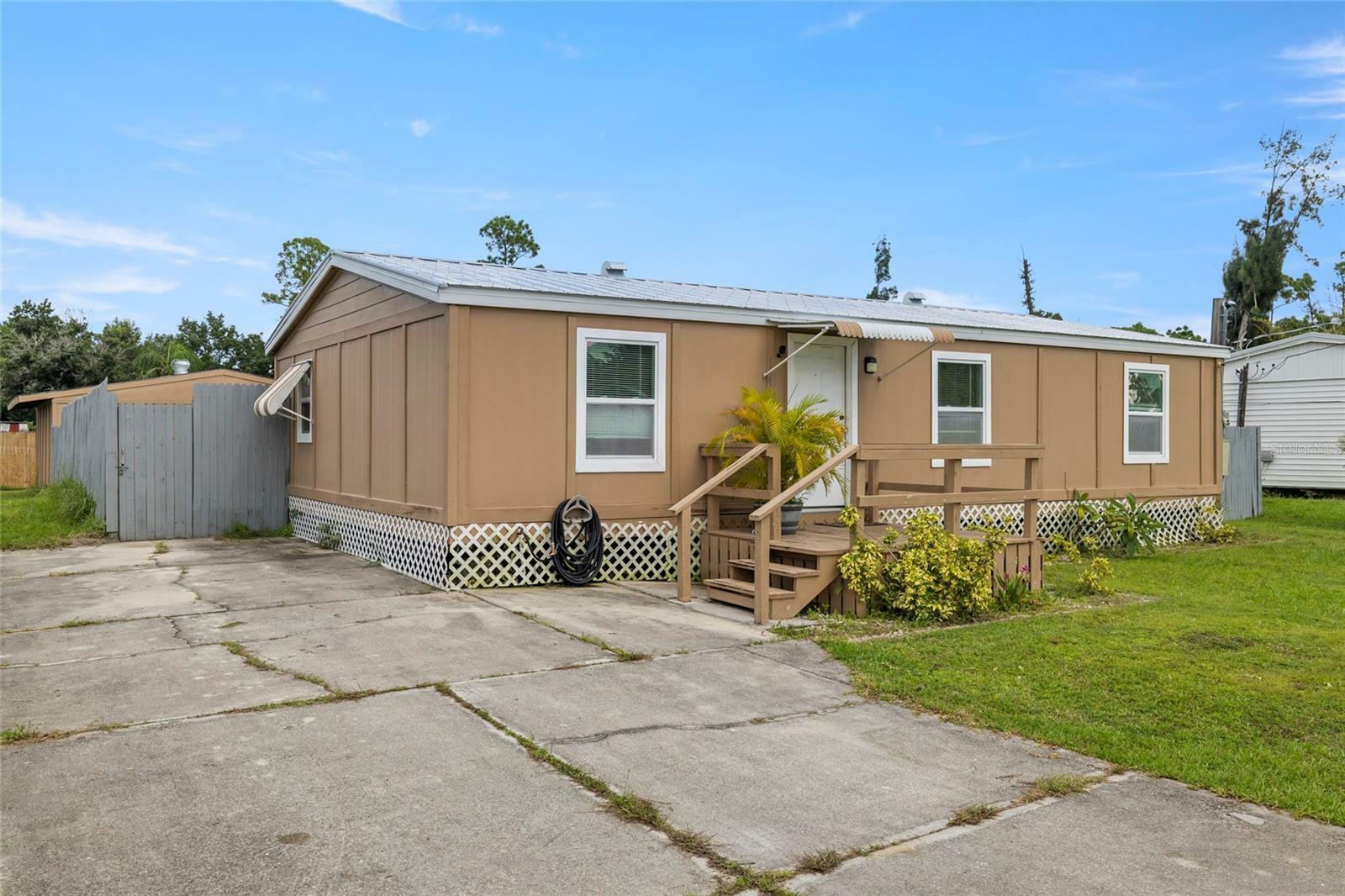 Property Photo:  15312 Mango Drive  FL 33955 