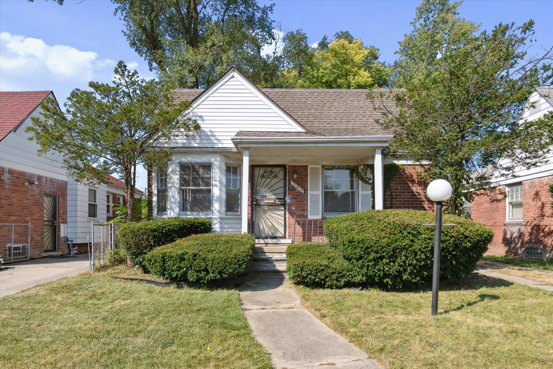 Property Photo:  11319 Auburn Street  MI 48228 1302 