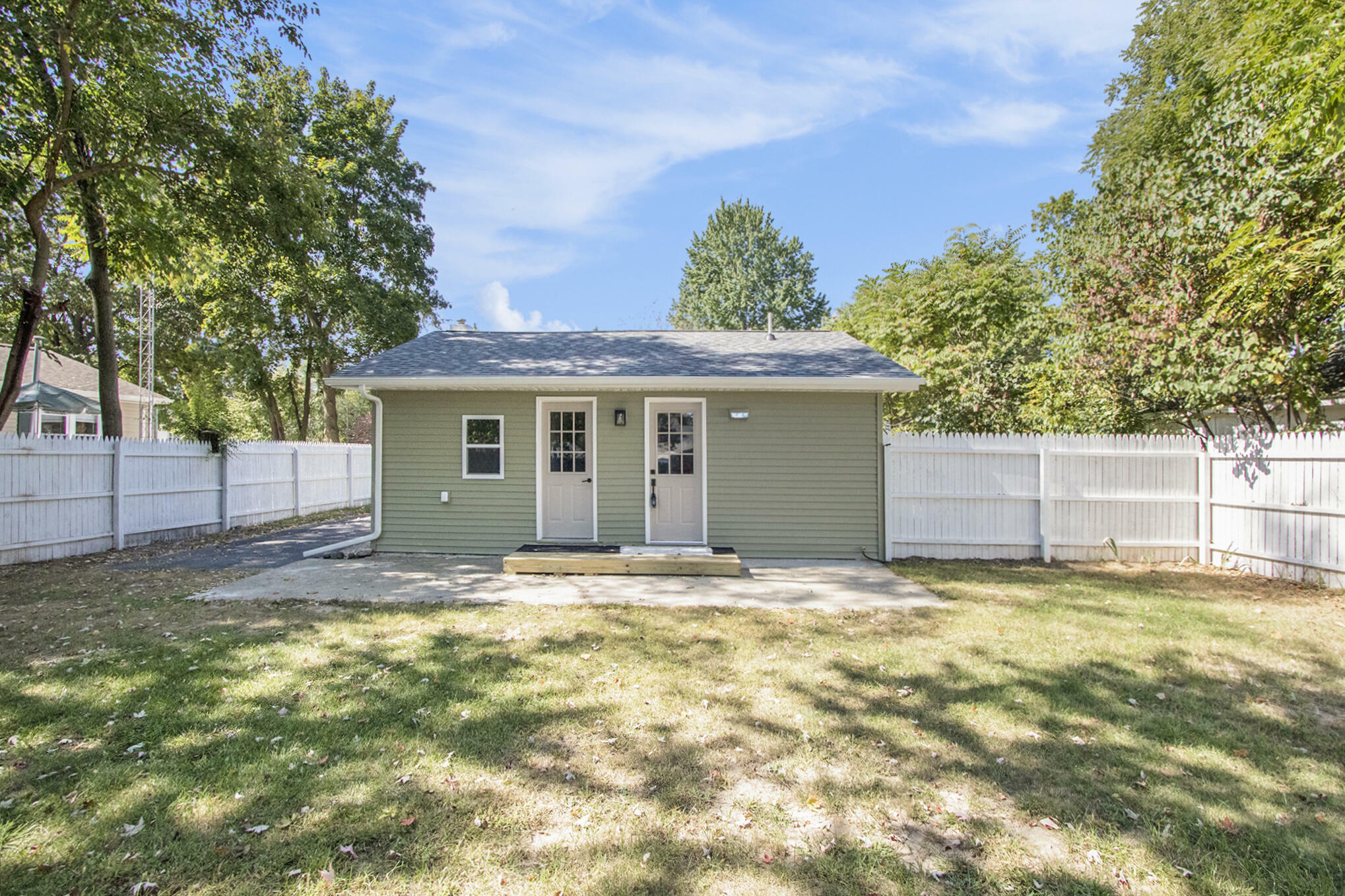 Property Photo:  311 S Maple Street  MI 49057 