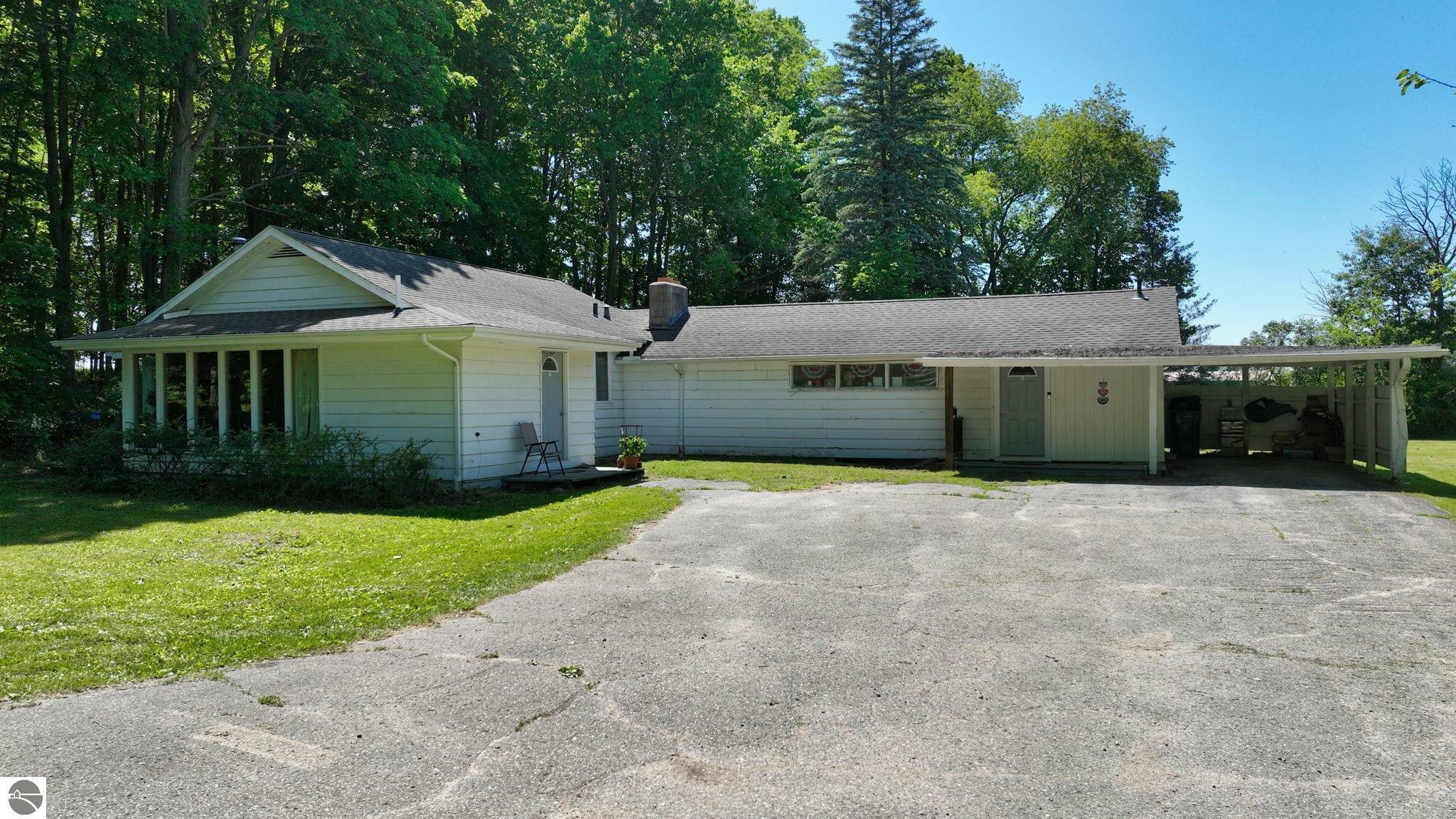 Property Photo:  510 E Remus Road  MI 48858 