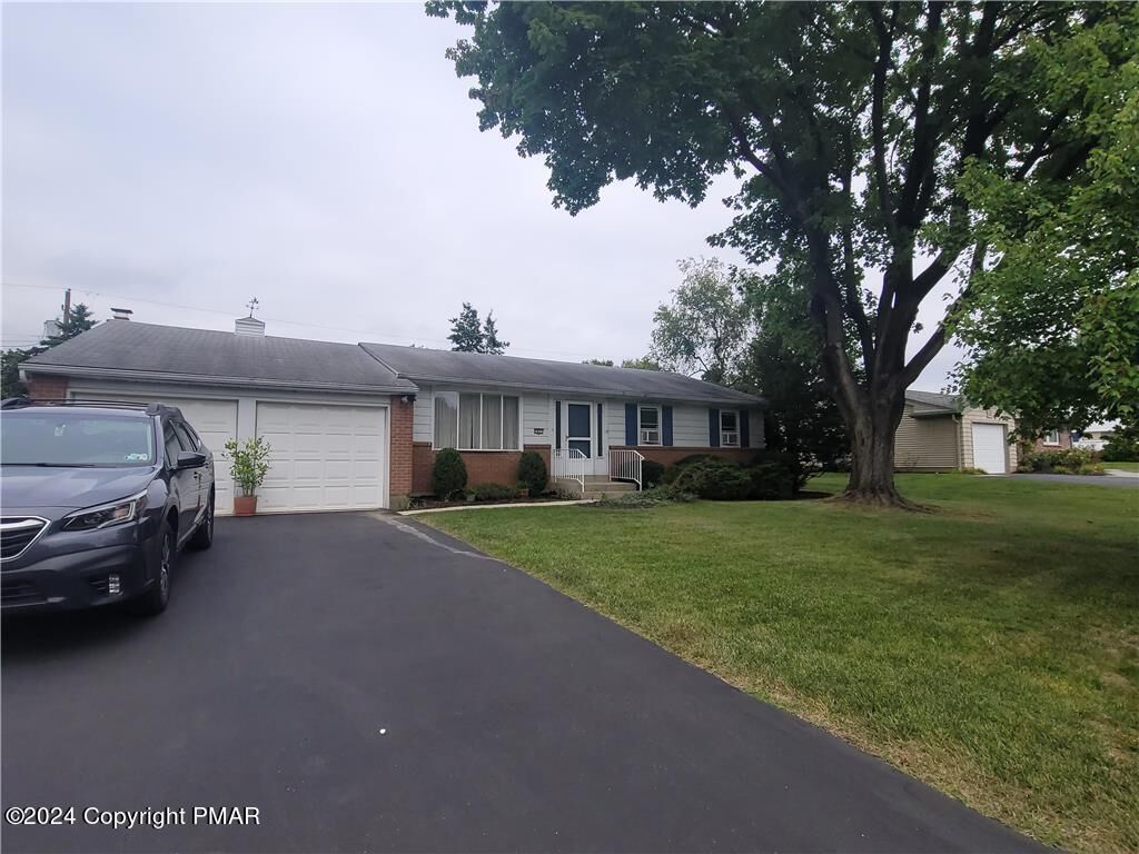 Property Photo: 2621 Colorado Street PA 18103