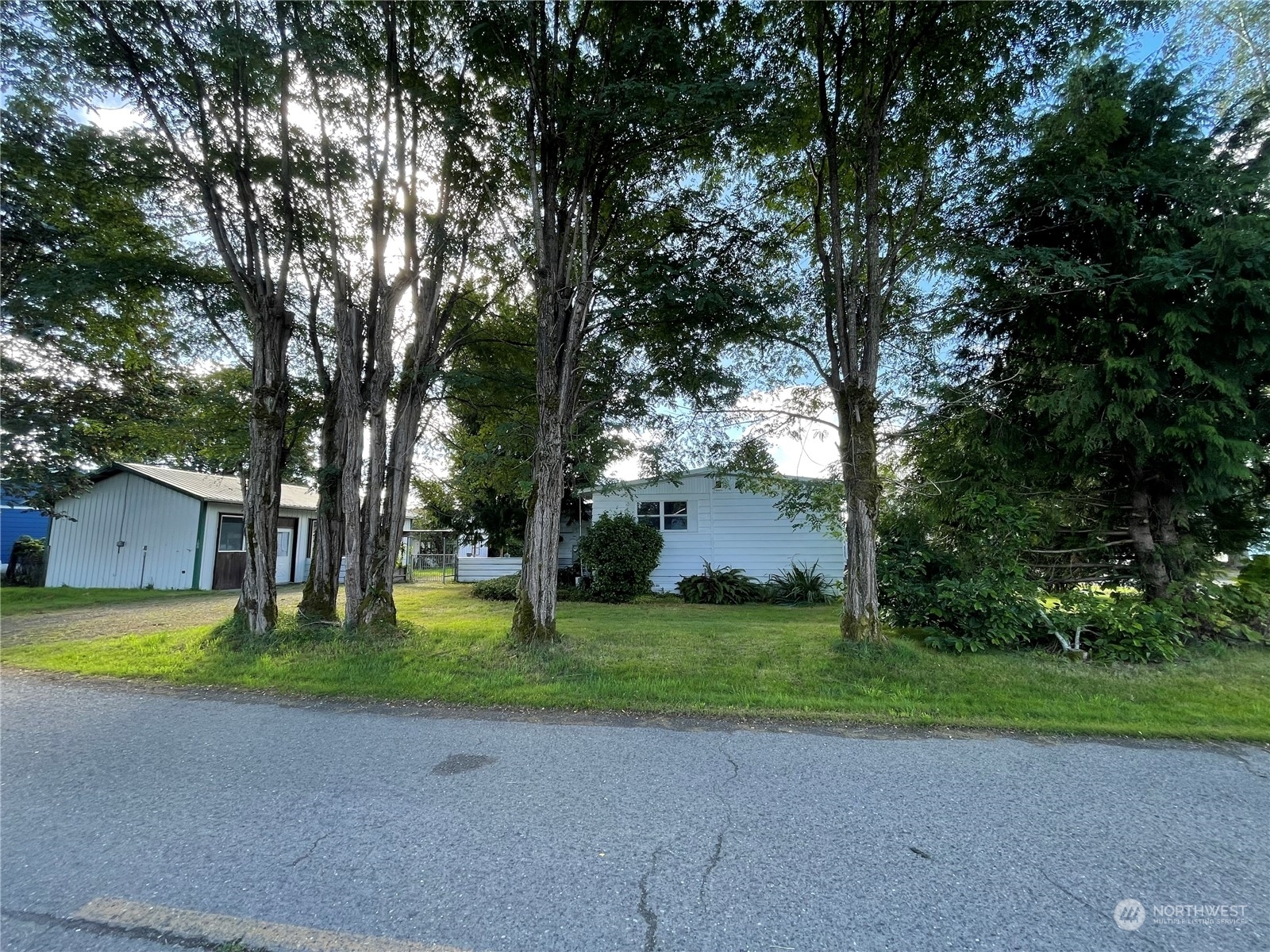 Property Photo:  21 Second Avenue  WA 98331 