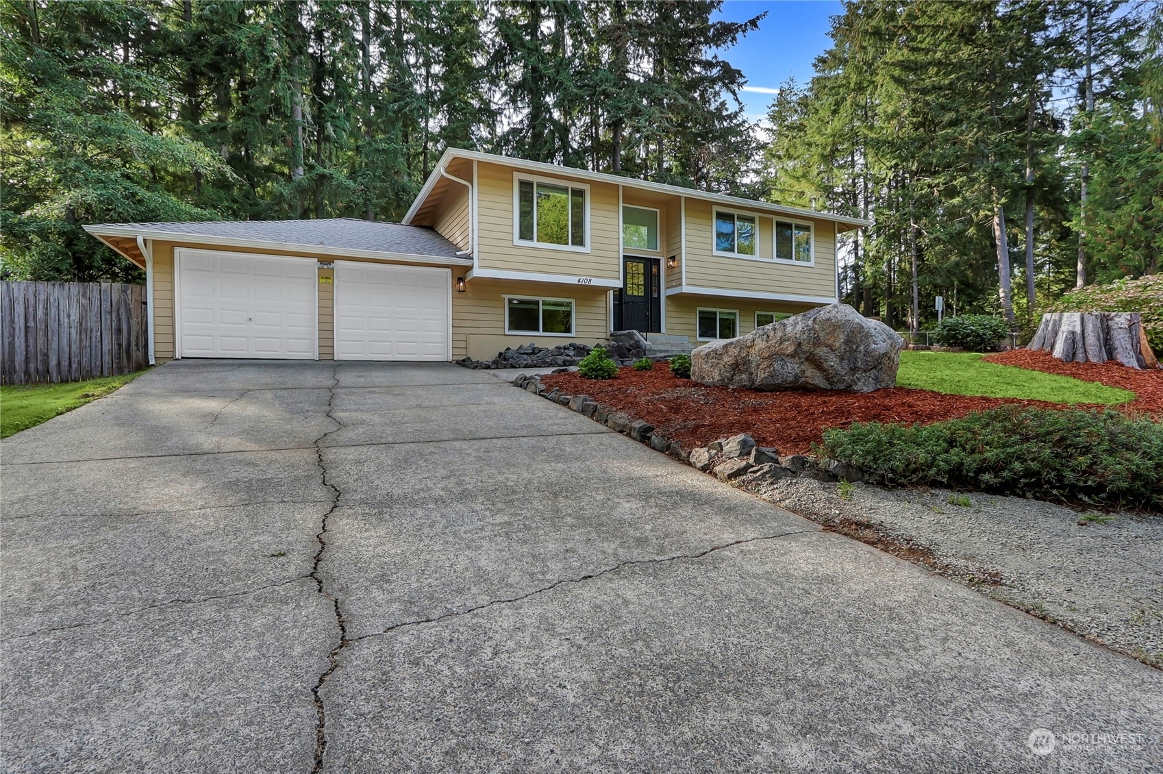 Property Photo:  4108 69th Avenue Ct NW  WA 98335 