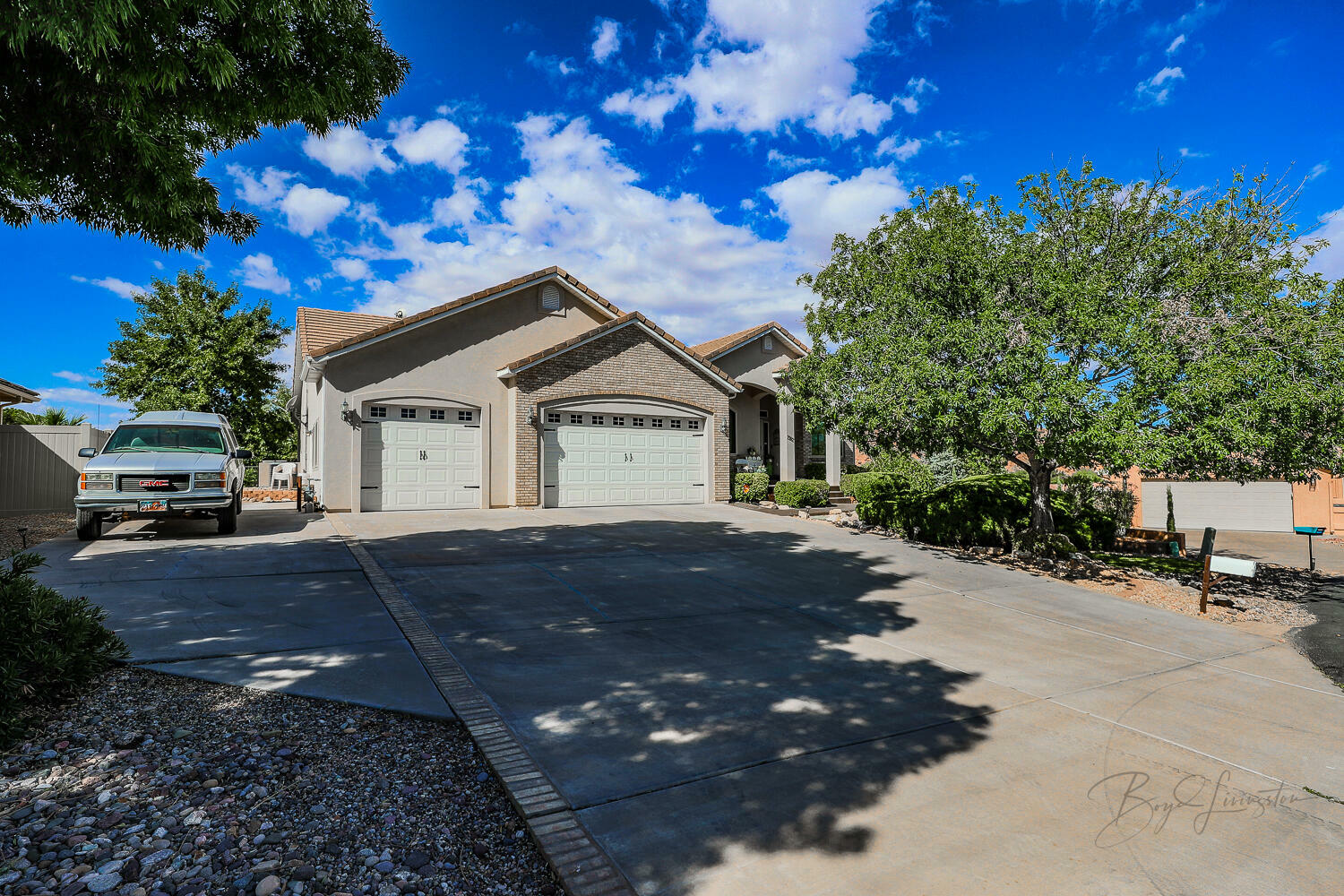 Property Photo:  2982 S Sandalwood Cir  UT 84790 