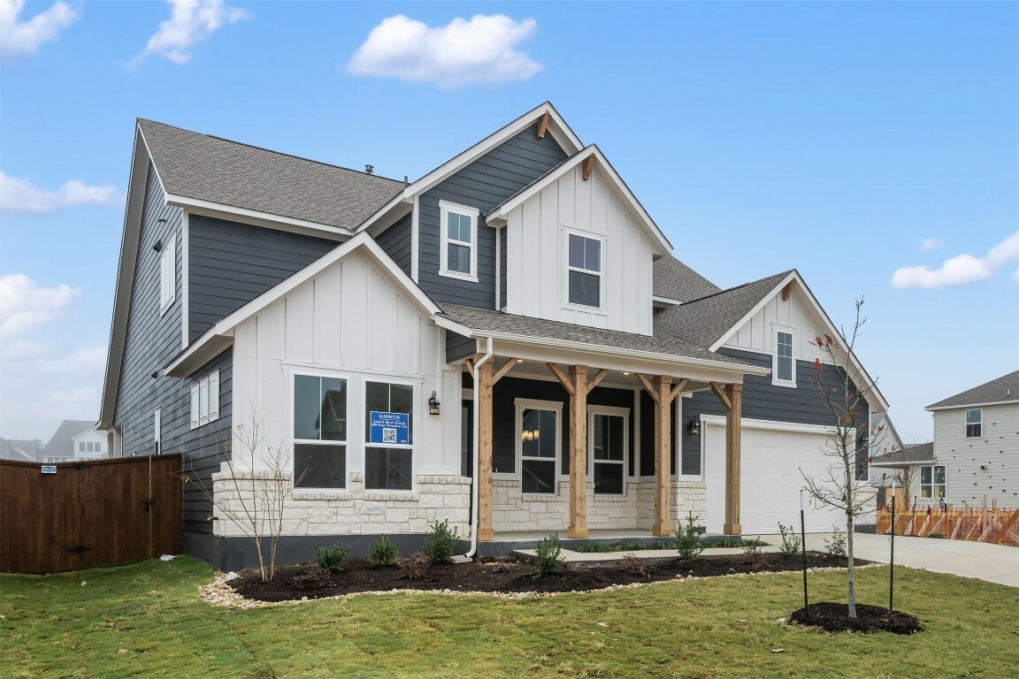 Property Photo: 300 Sage Thrasher Circle TX 78620
