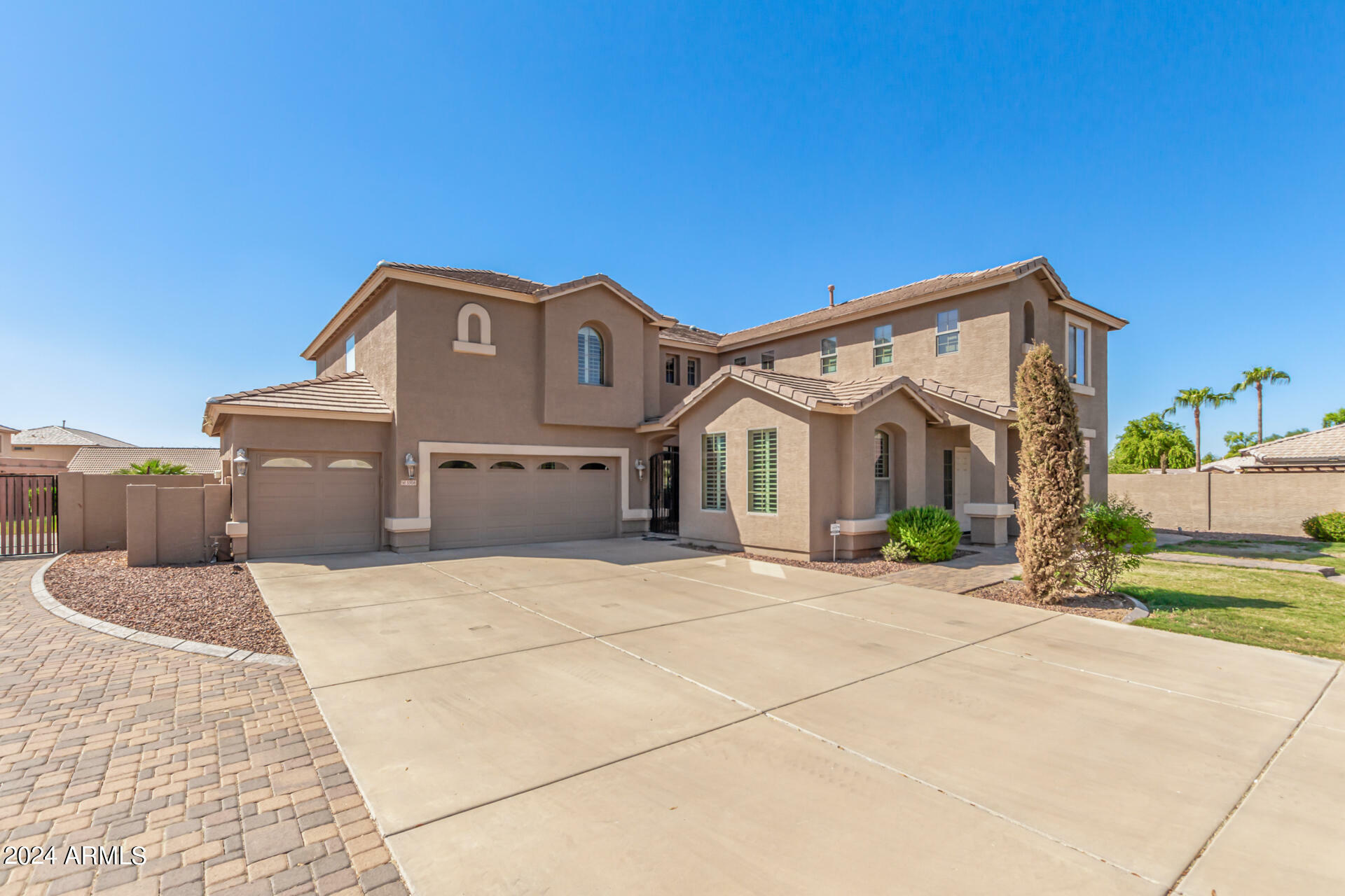 Property Photo:  5508 N 83rd Drive  AZ 85305 